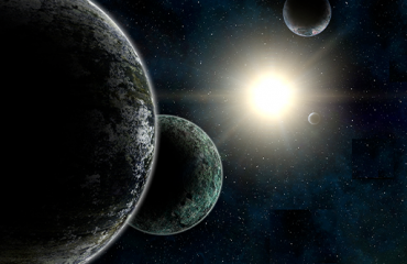 Il pianeta più vicino alla stella è molto simile alla Terra e ha un periodo orbitale di sole 13 ore. La sua orbita stretta può essere spiegata con un modello di migrazione “non violento”