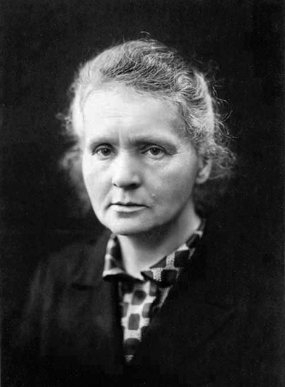 Marie_Curie_c1920