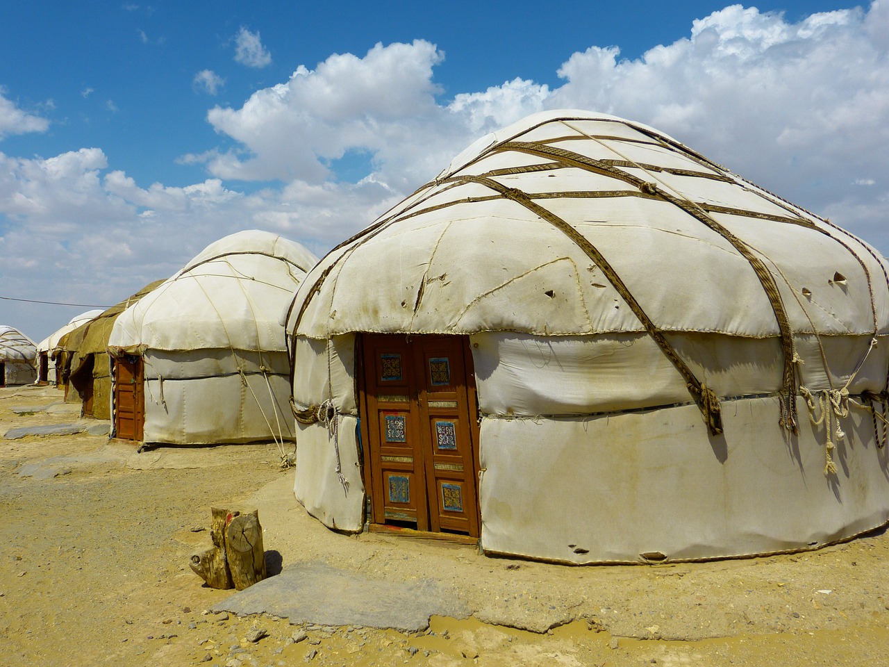 yurt-198584_1280