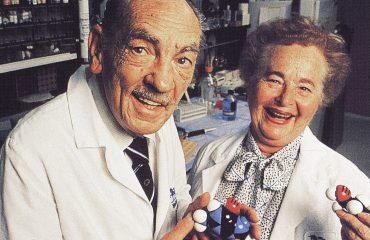 ChatGPT Vincitori del Premio Nobel, il Dottor Hitchings e la Dottoressa Elion