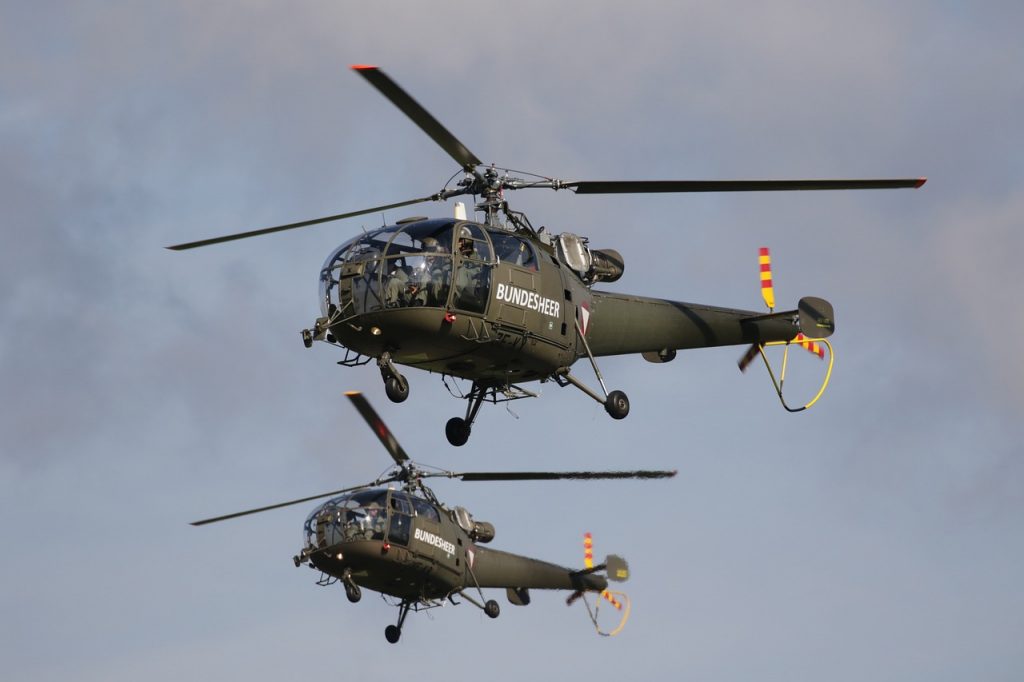 aerospatiale-alouette-iii-7452632_1280