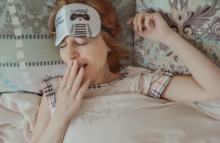 yawning-5381800_1280