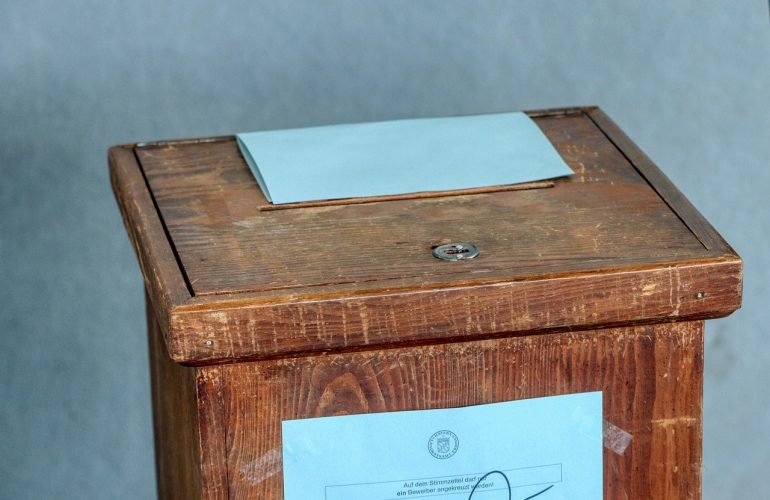 teroam-arrow ballot-box-4933481_1280