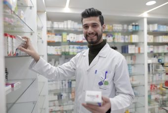 L’Intelligenza Artificiale in Farmacia