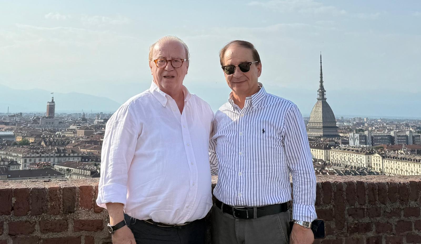 Giovanni Firera con il Segretario Generale della camera nazionale dell’artigianato Koli Sinjari, durante la sua visita a Torino
