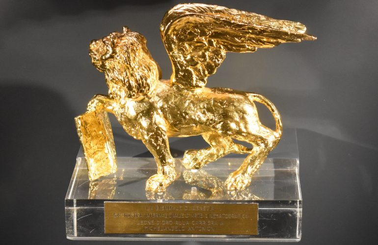 Leone_d'oro_alla_carriera,_Ferrara_-_Spazio_Antonioni_-_2024-09-30_17-09-41_001