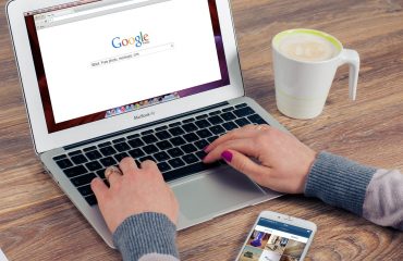 consulente-google-pexels-pixabay-38547