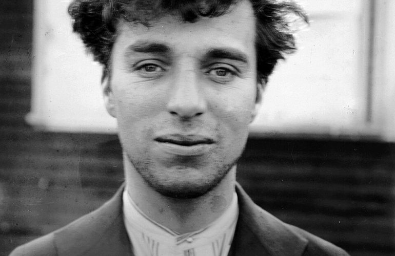 Charlie_Chaplin_circa_1916