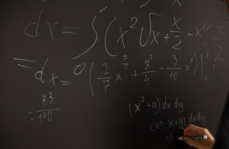 pexels-gabby-k-6238297